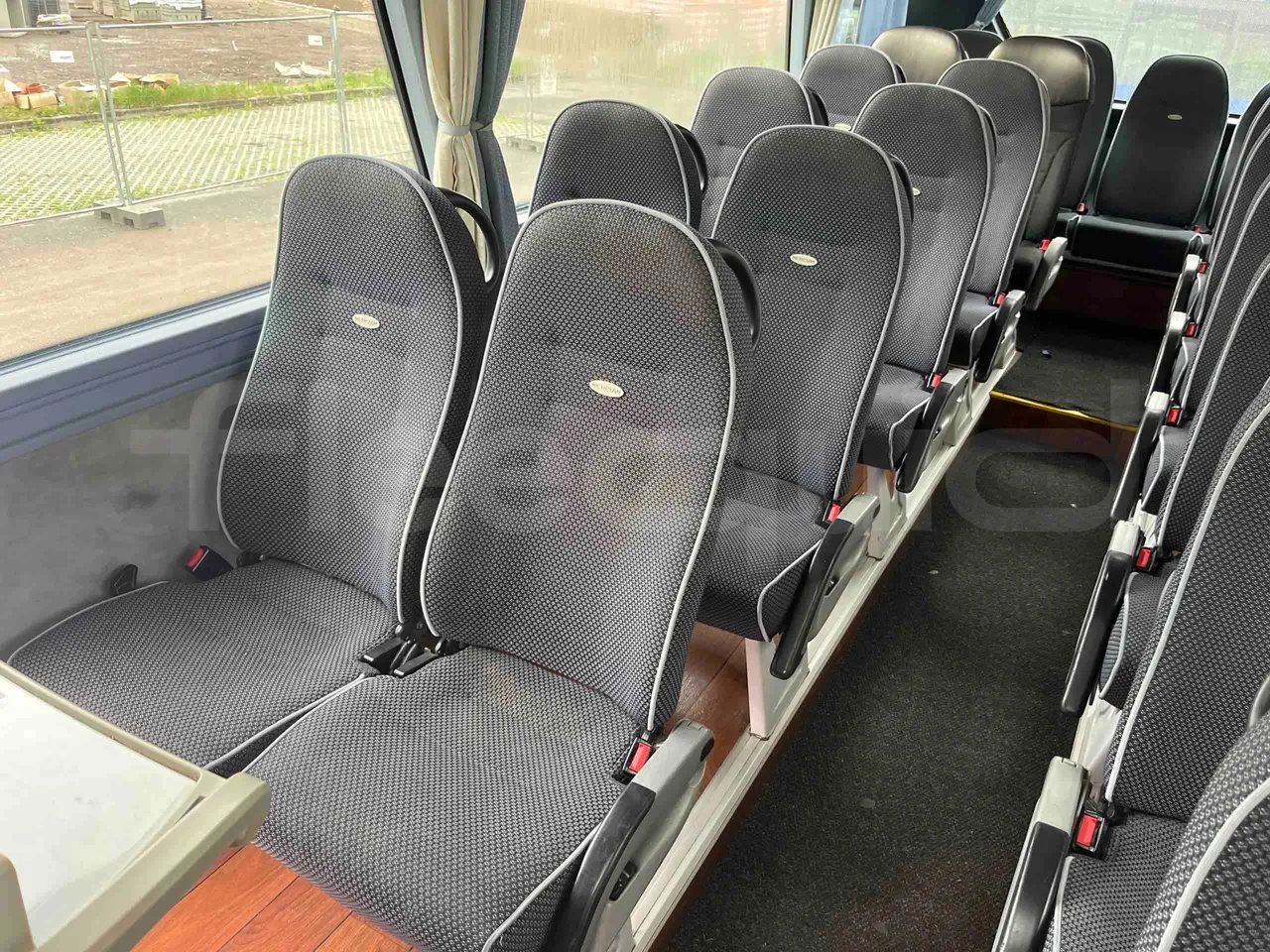 Neoplan Cityliner P14 - EUR6 - 294kW - 12.240m - reverse view middle aisle