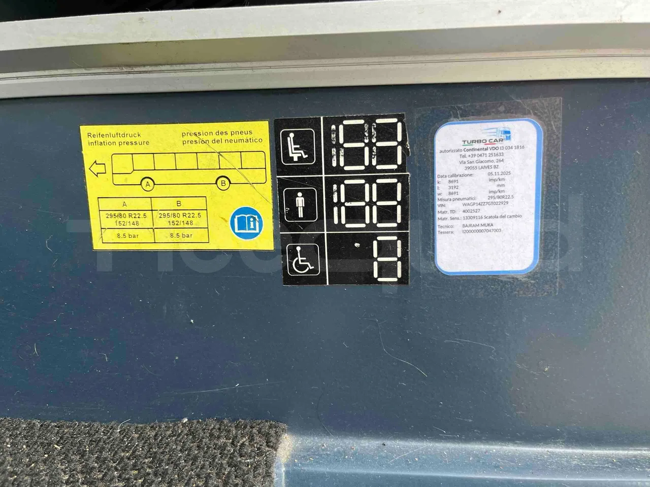 Neoplan Cityliner P14 - EUR6 - 294kW - 12.240m - seat plate photo