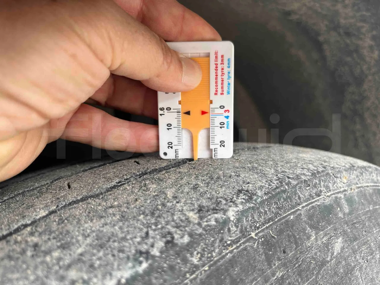 Neoplan Cityliner P14 - EUR6 - 294kW - 12.240m - rear left tire photo