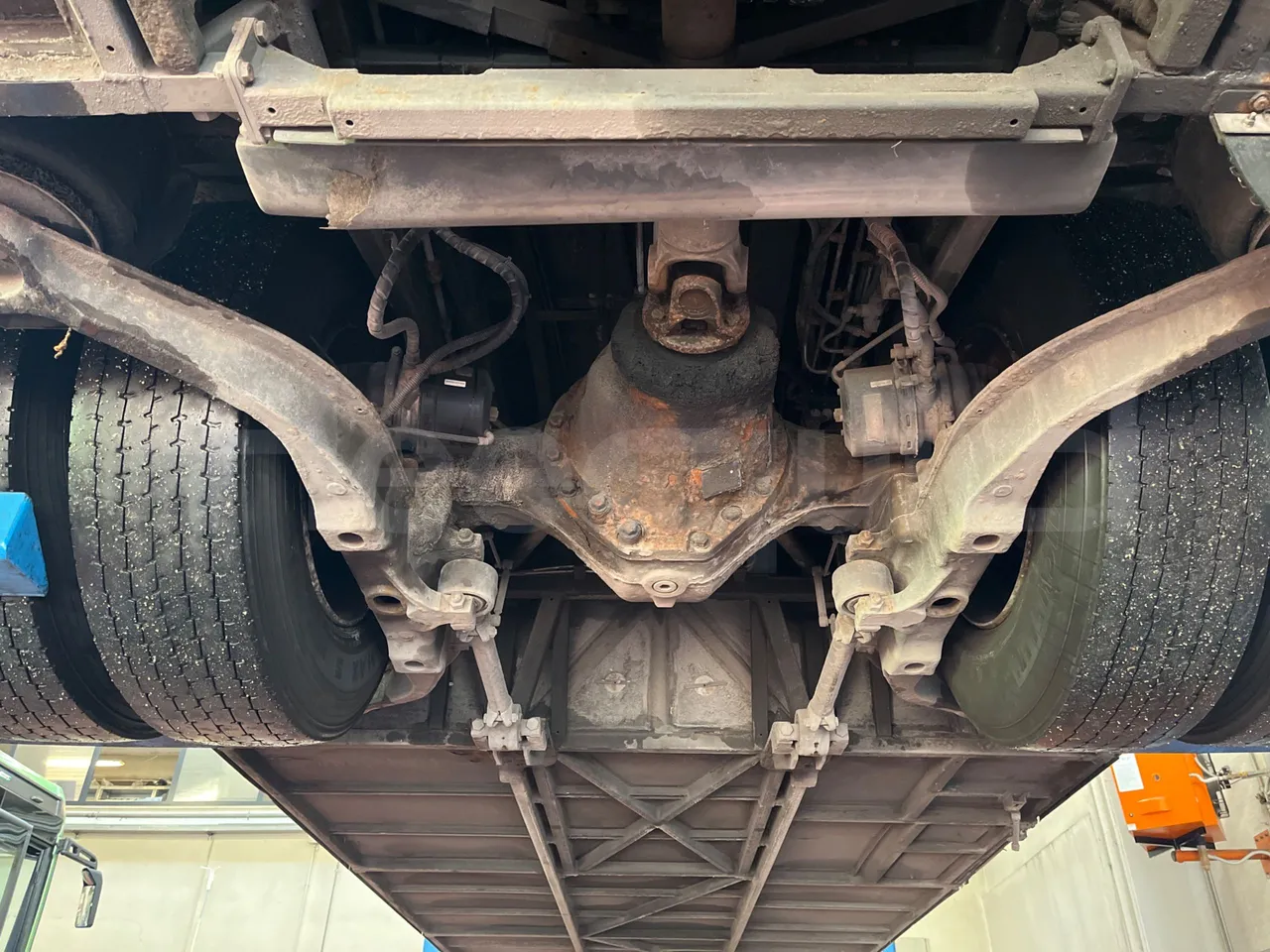 Temsa Safari RD R A T-I53 - Euro 5 - 266 kw - 12.200 mt - axel 2 air springs 1 right