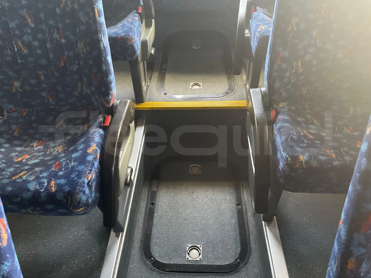 Temsa Safari RD R A T-I53 - Euro 5 - 266 kw - 12.200 mt - monitor detail photo