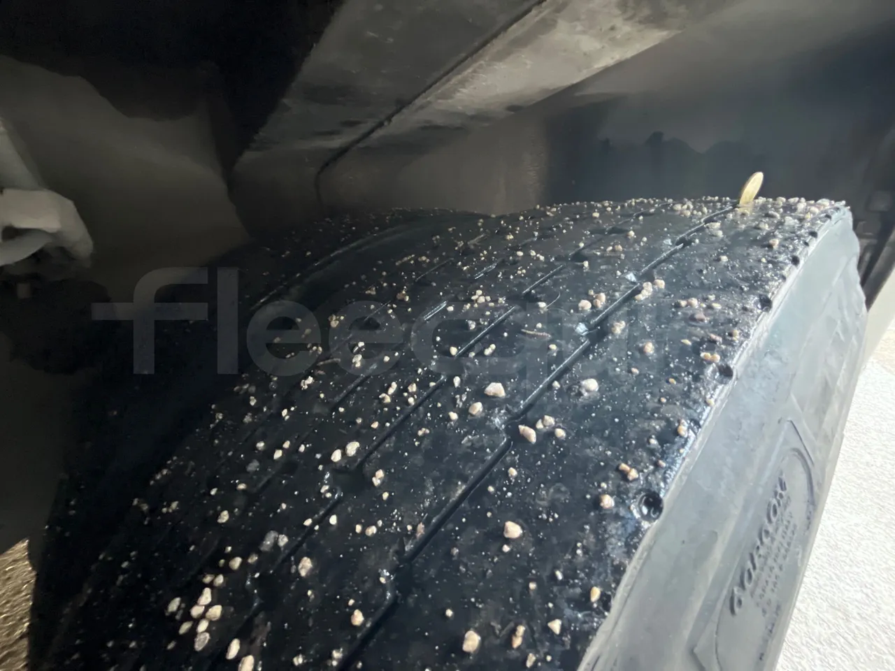 Temsa Safari RD R A T-I53 - Euro 5 - 266 kw - 12.200 mt - tread condition front tires left