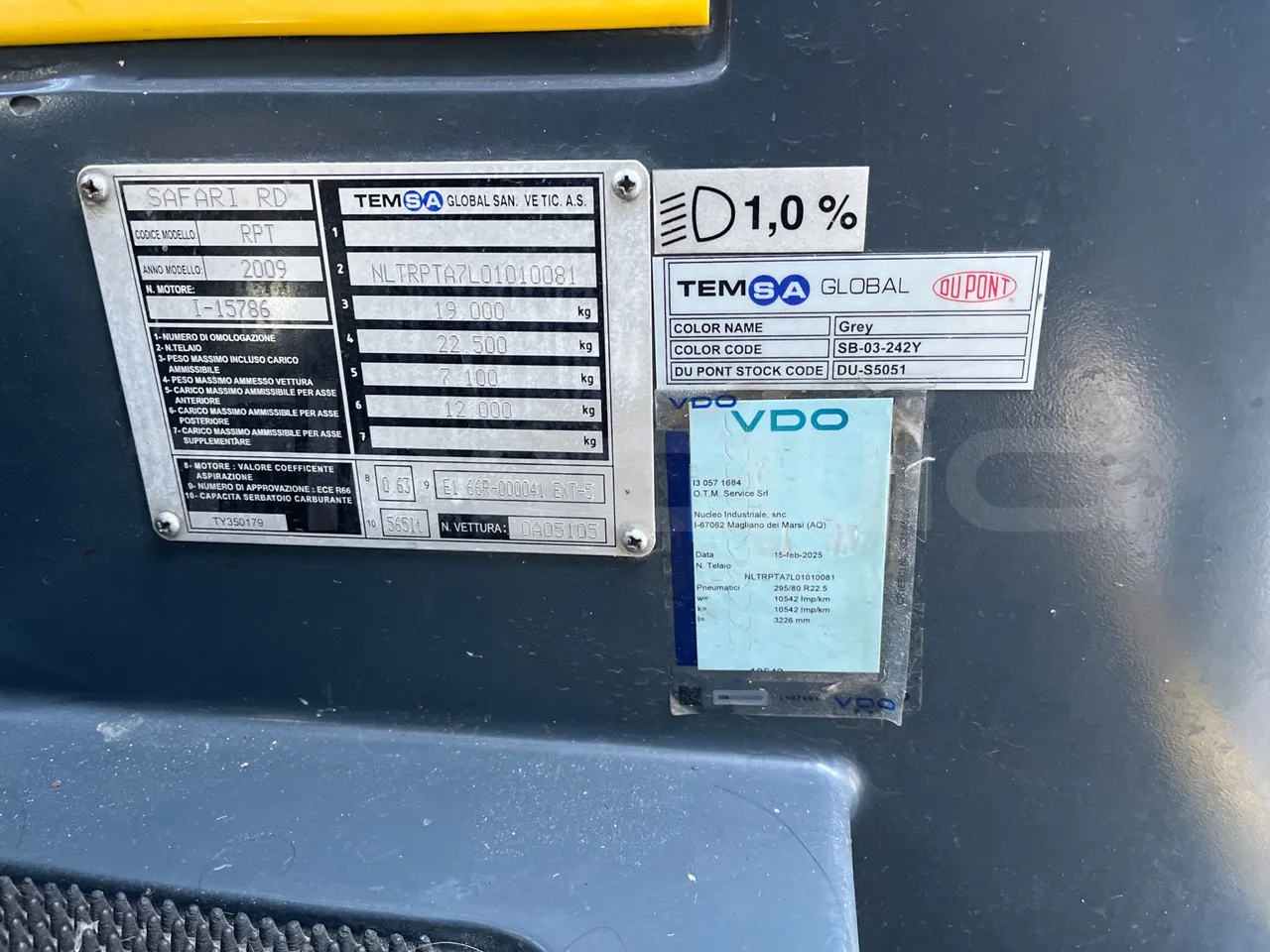 Temsa Safari RD R A T-I53 - Euro 5 - 266 kw - 12.200 mt - vehicle plate photo