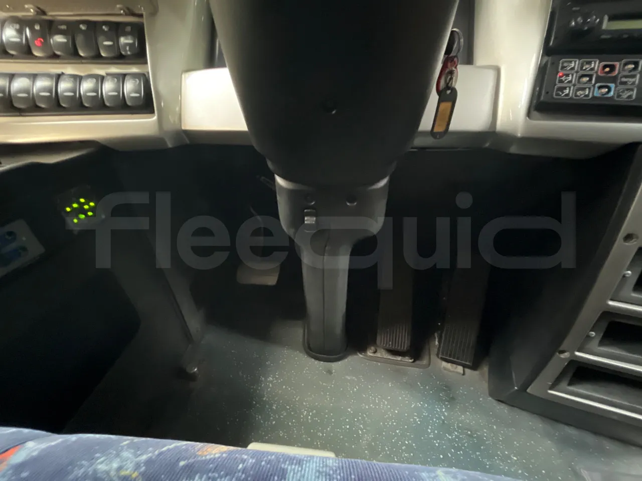 Temsa Safari RD R A T-I53 - Euro 5 - 266 kw - 12.200 mt - hostess seat photo