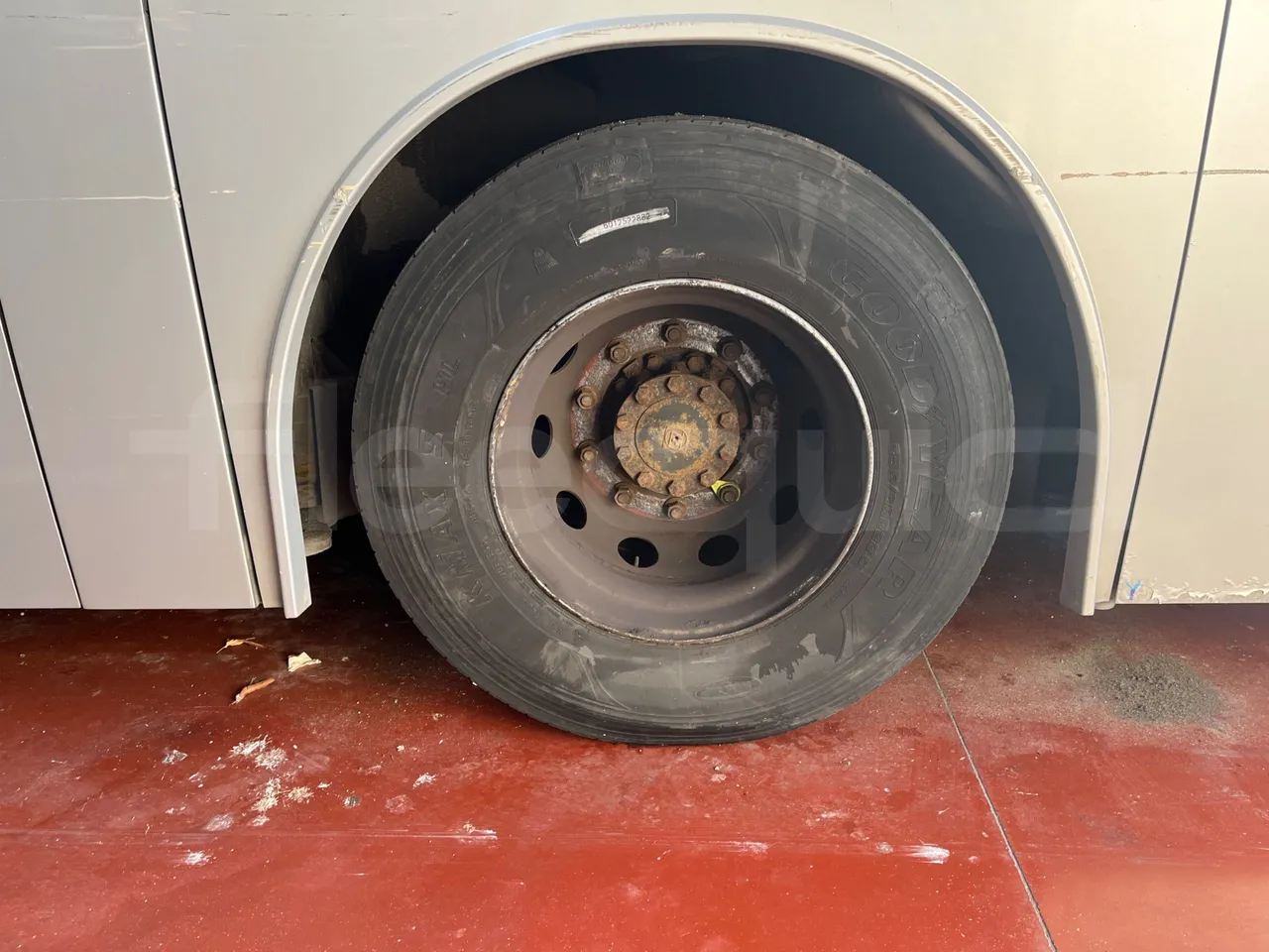 Temsa Safari RD R A T-I53 - Euro 5 - 266 kw - 12.200 mt - rear left tire photo