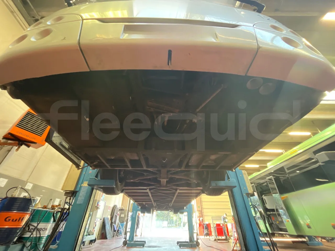 Temsa Safari RD R A T-I53 - Euro 5 - 266 kw - 12.200 mt - front undercarriage from front