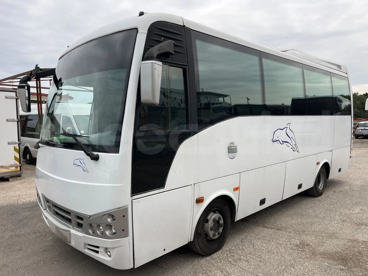 Isuzu Turquoise Anadolu - Euro4 - 140kw - 7.670mt - 3/4 front left
