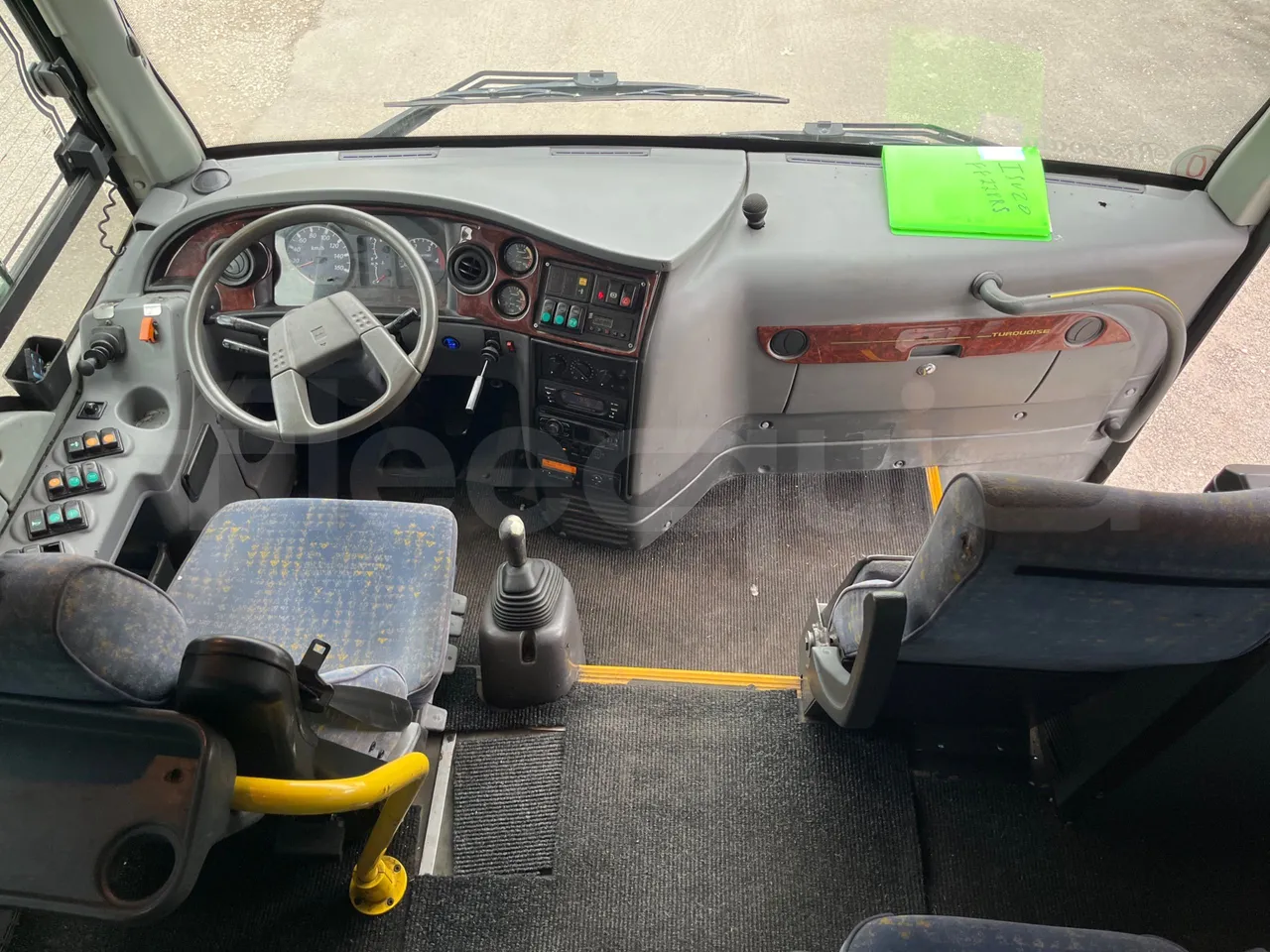 Isuzu Turquoise Anadolu - Euro4 - 140kw - 7.670mt - buttons panels on