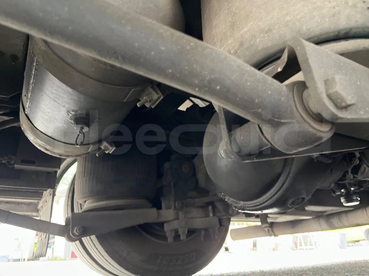 Isuzu Turquoise Anadolu - Euro4 - 140kw - 7.670mt - axle 2 discs left