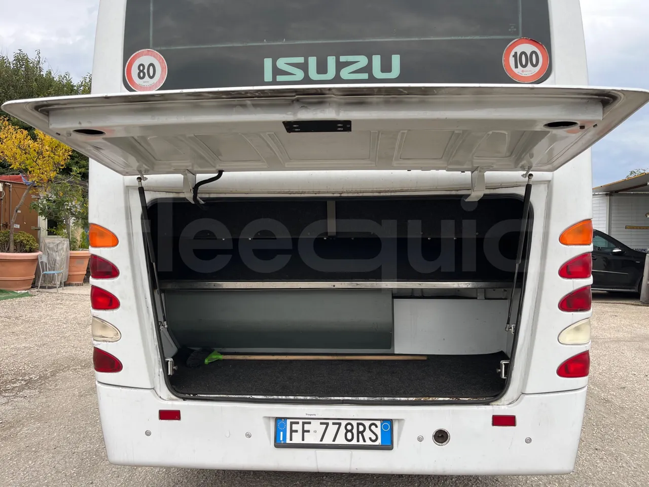 Isuzu Turquoise Anadolu - Euro4 - 140kw - 7.670mt - fire extinguishing system