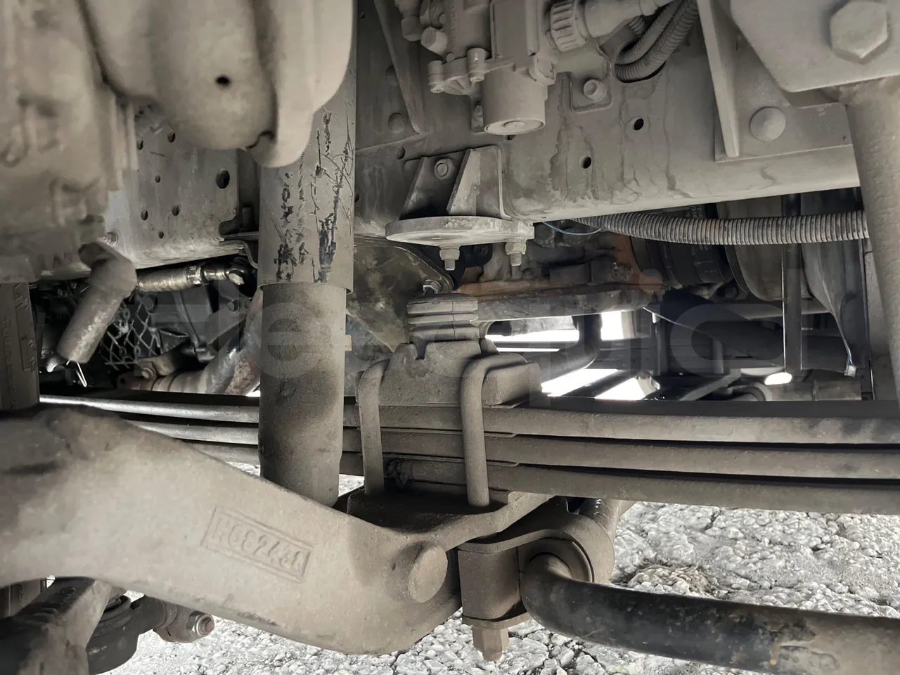 Isuzu Turquoise Anadolu - Euro4 - 140kw - 7.670mt - front air springs right