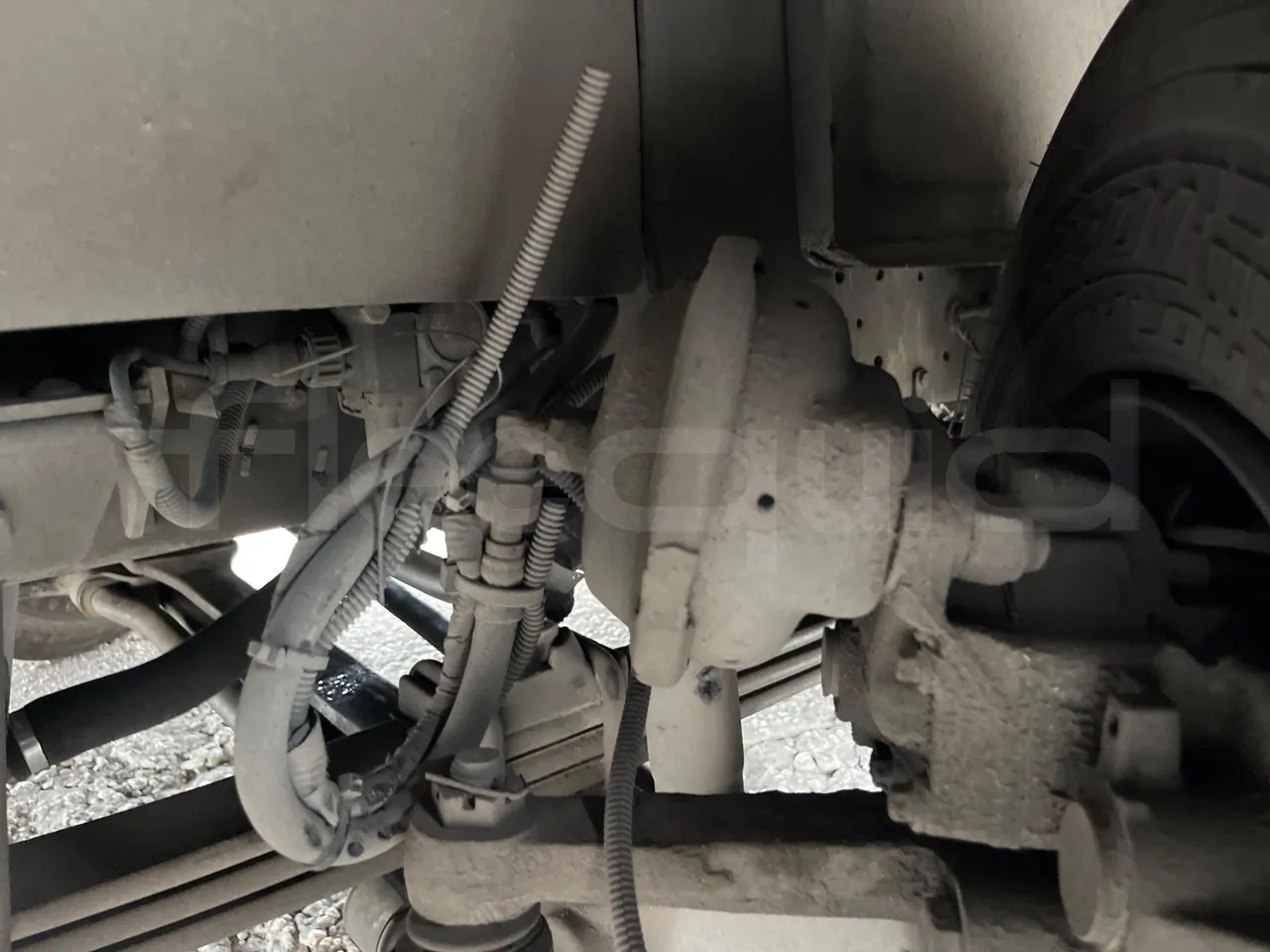 Isuzu Turquoise Anadolu - Euro4 - 140kw - 7.670mt - front brake calipers left