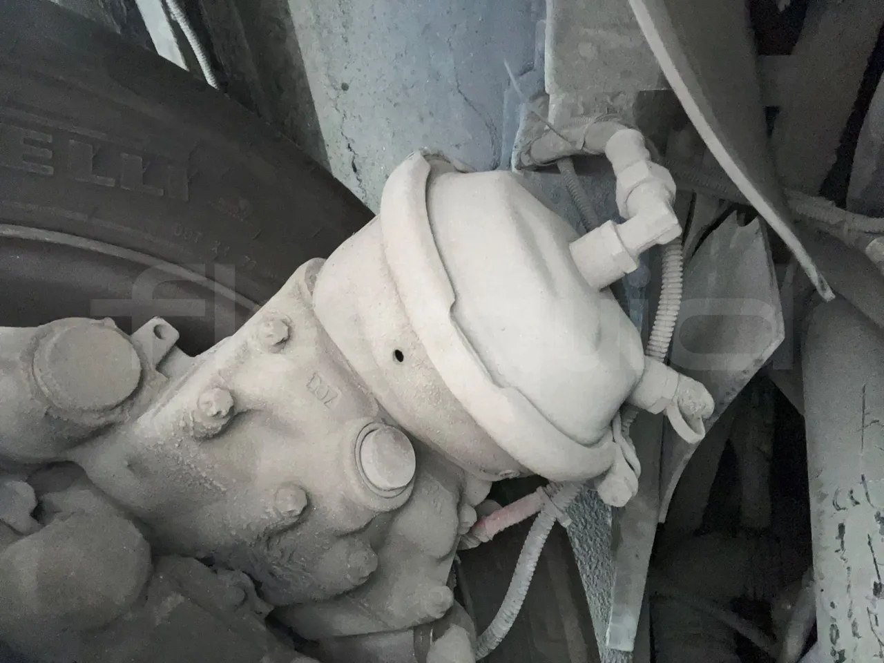 Isuzu Turquoise Anadolu - Euro4 - 140kw - 7.670mt - front brake calipers right
