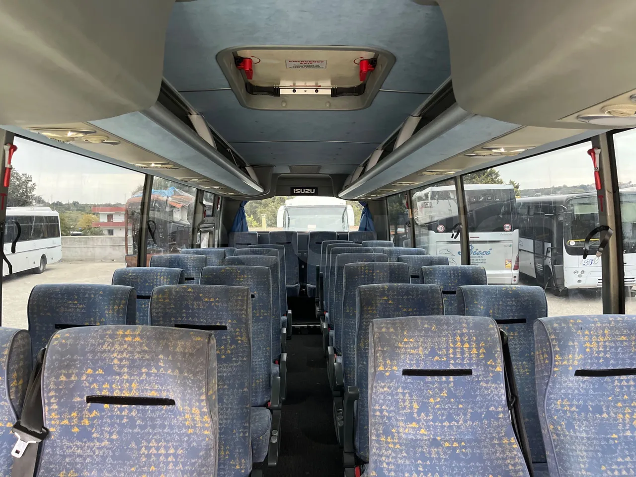 Isuzu Turquoise Anadolu - Euro4 - 140kw - 7.670mt - interior reverse seats driver height