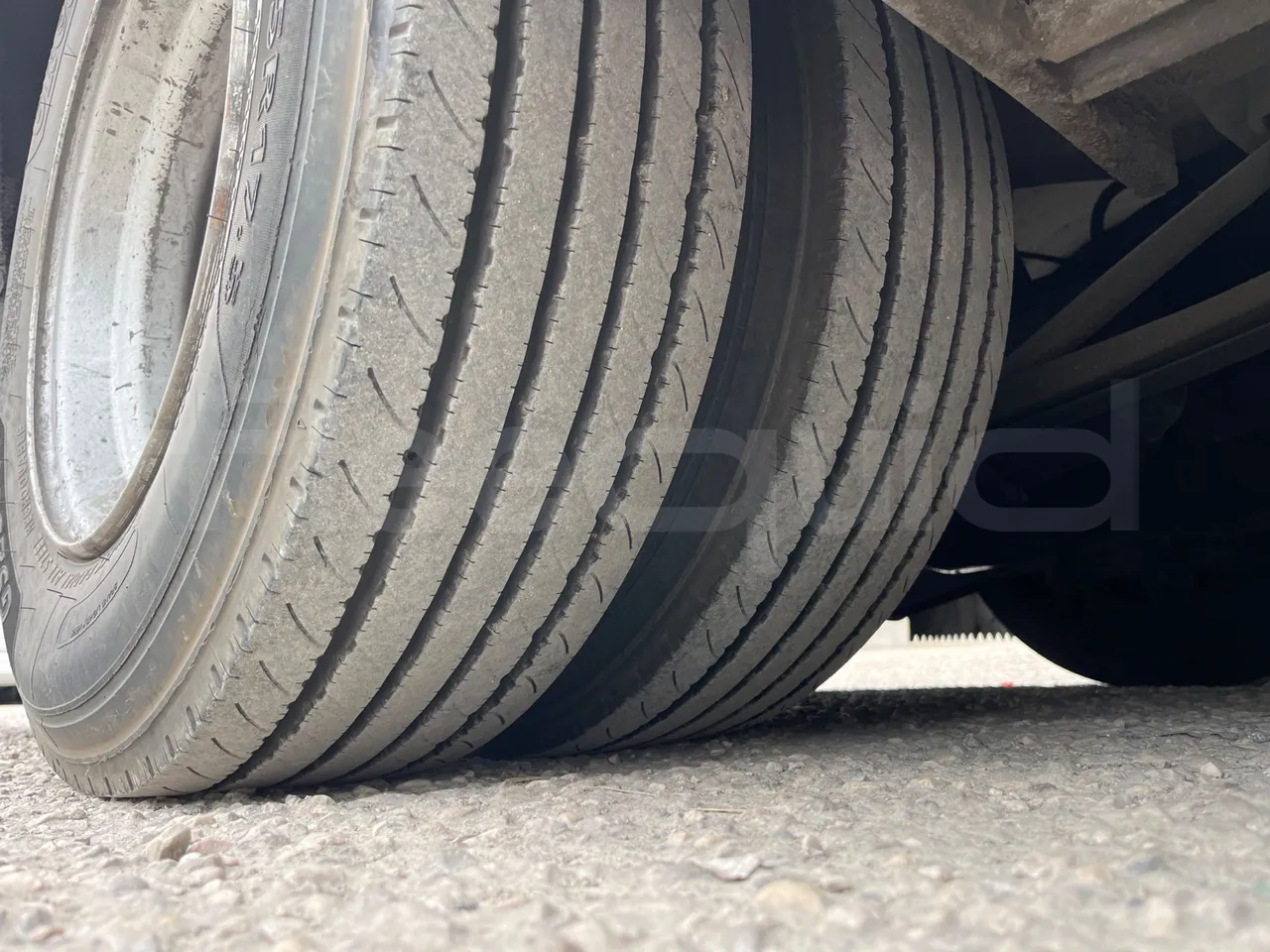 Isuzu Turquoise Anadolu - Euro4 - 140kw - 7.670mt - tread condition third axle tires right