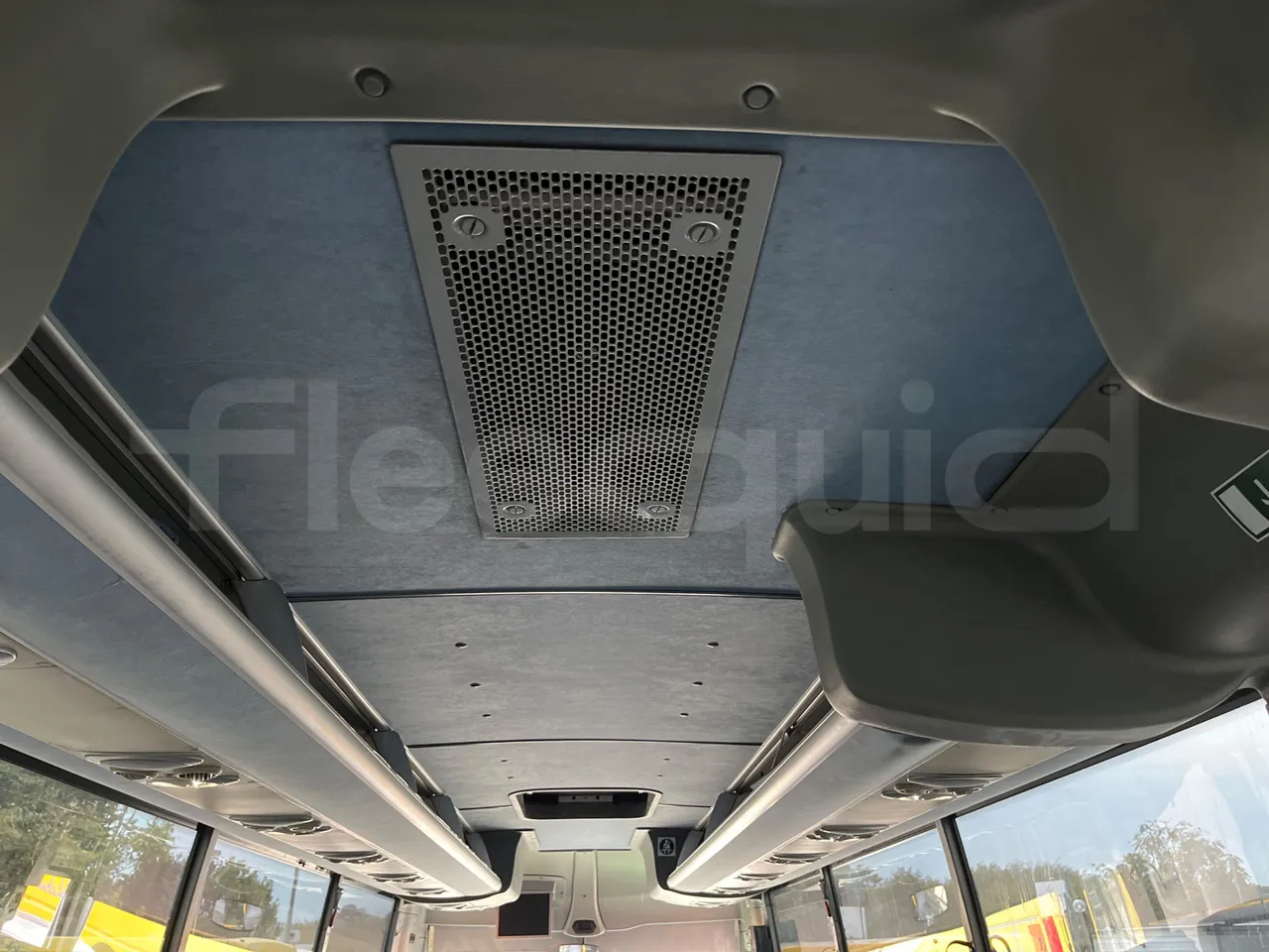 Isuzu Turquoise Anadolu - Euro4 - 140kw - 7.670mt - overhead compartments photo