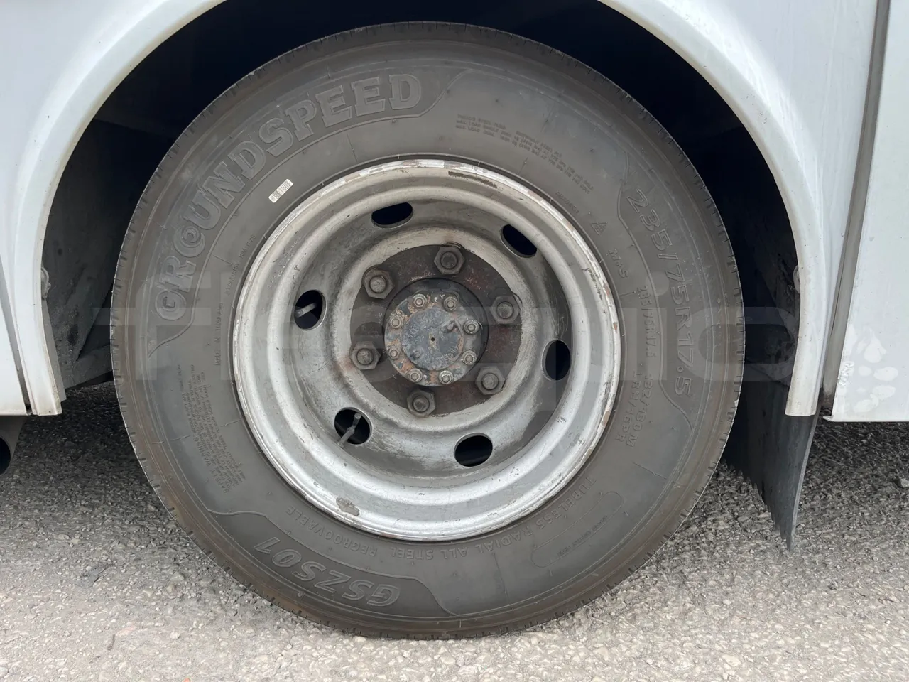 Isuzu Turquoise Anadolu - Euro4 - 140kw - 7.670mt - rear left tire photo