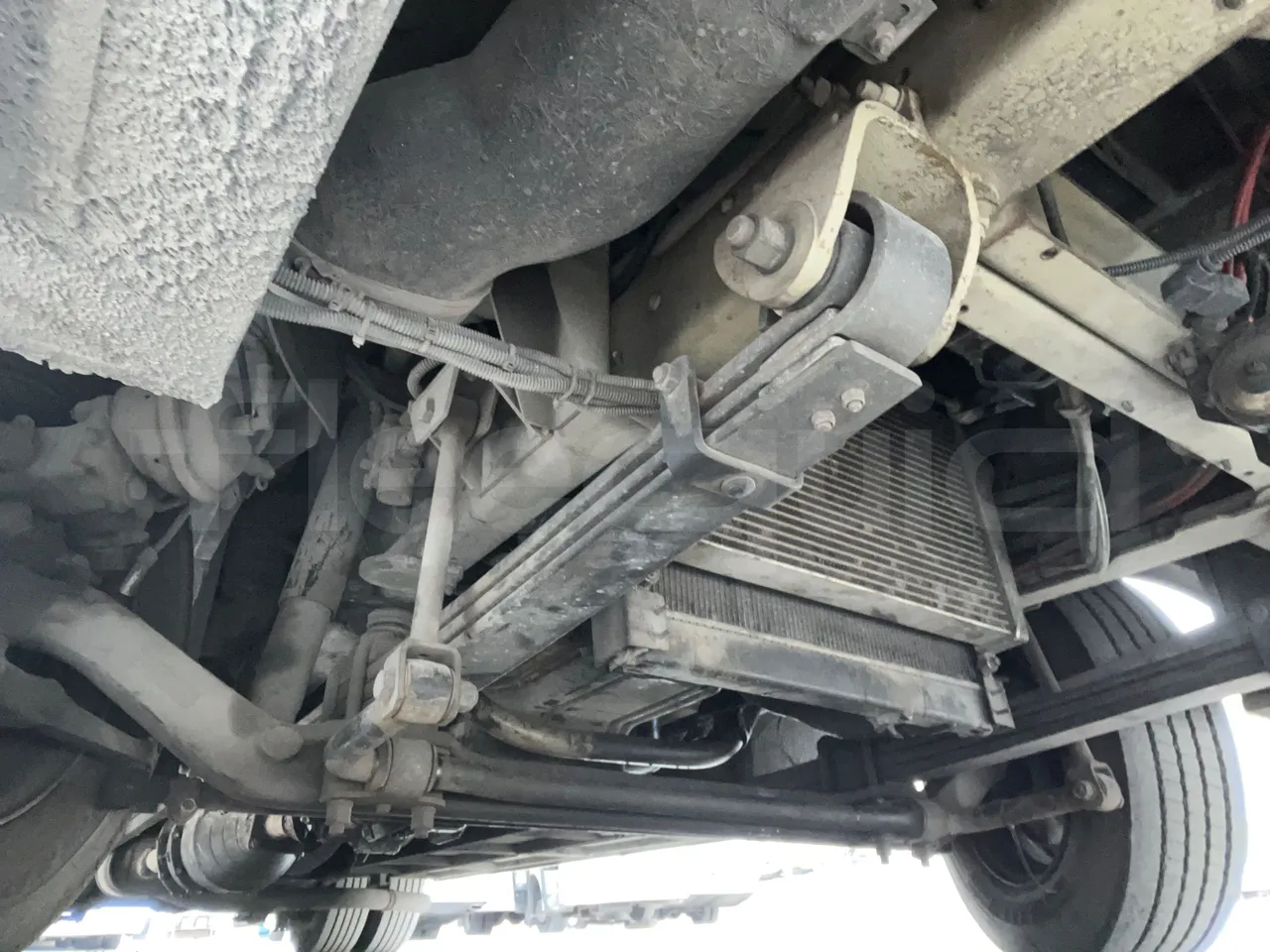 Isuzu Turquoise Anadolu - Euro4 - 140kw - 7.670mt - front axle central