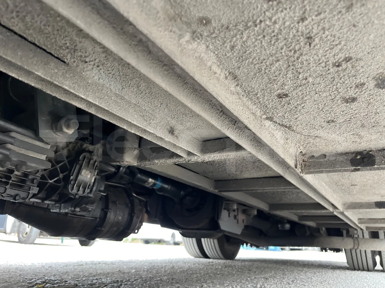 Isuzu Turquoise Anadolu - Euro4 - 140kw - 7.670mt - central undercarriage photo