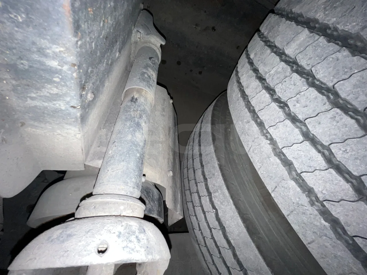 Man Stellae RR2 RR2 -EUR5-353kW -12.8m - axel 2 air springs 1 left