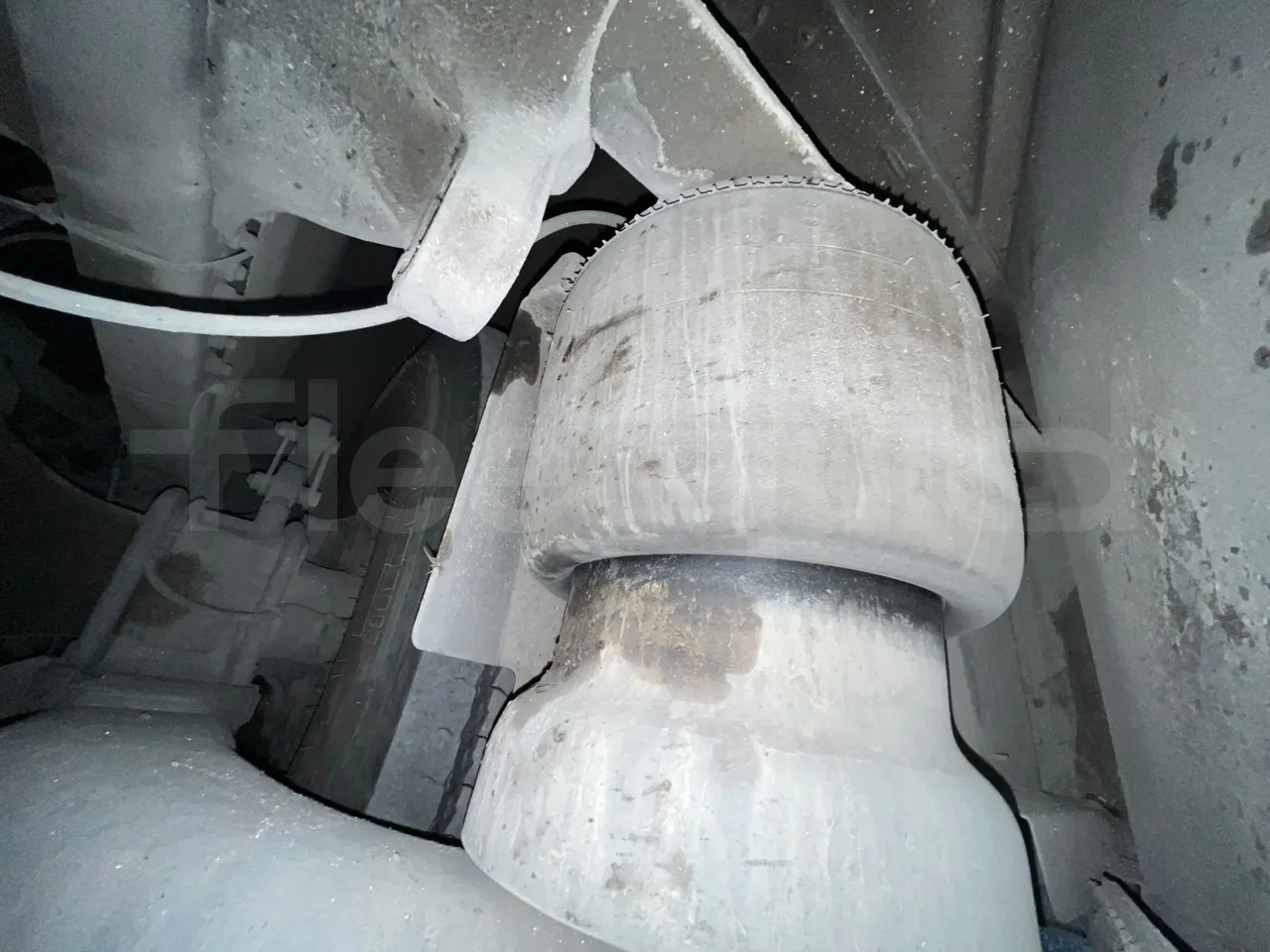 Man Stellae RR2 RR2 -EUR5-353kW -12.8m - axle 2 shock absorbers 2 left