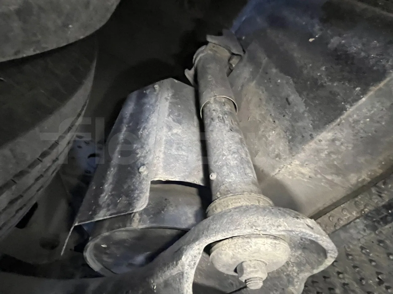 Man Stellae RR2 RR2 -EUR5-353kW -12.8m - axle 2 shock absorbers 2 left