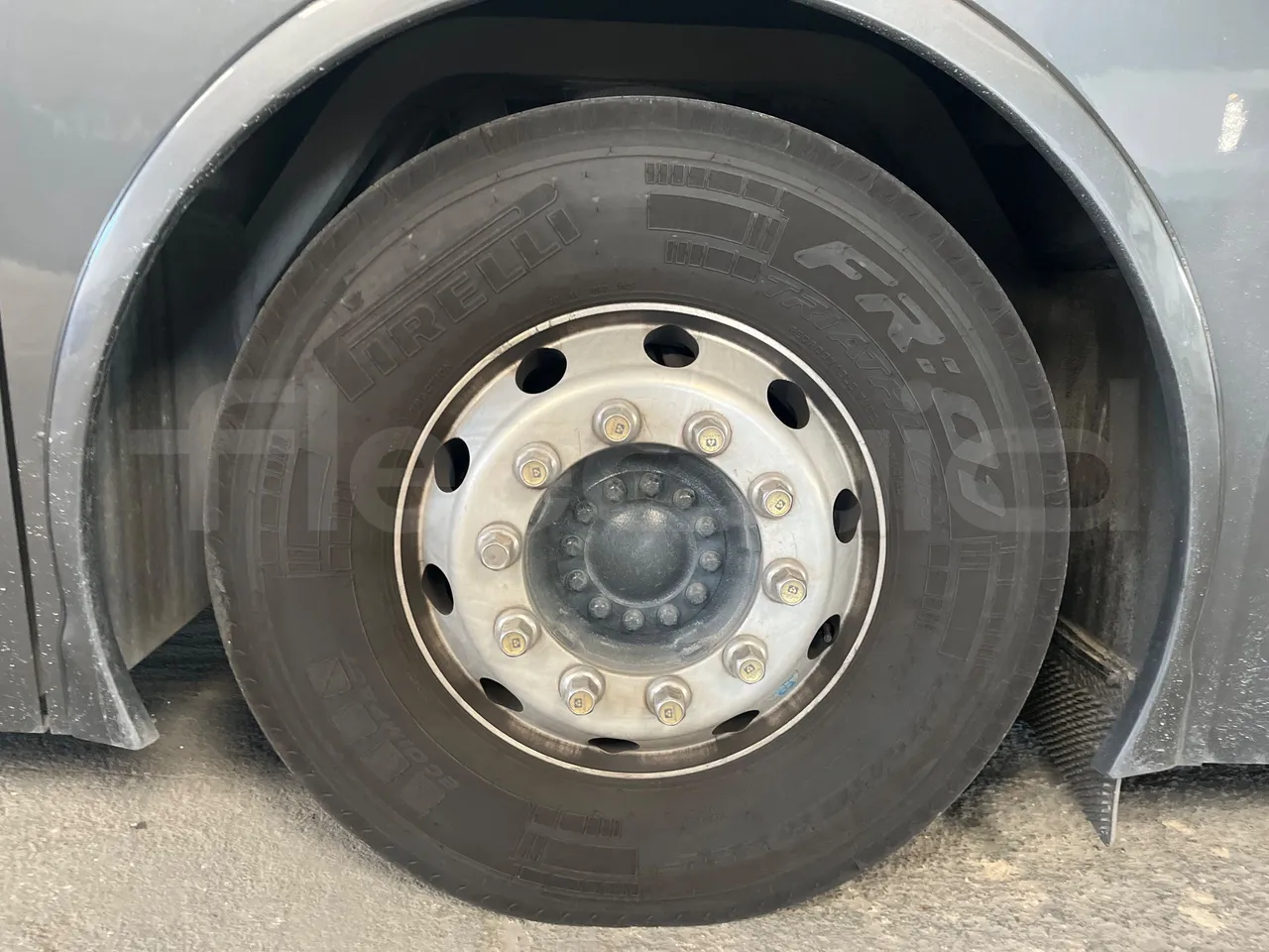 Man Stellae RR2 RR2 -EUR5-353kW -12.8m - front left tire measurements