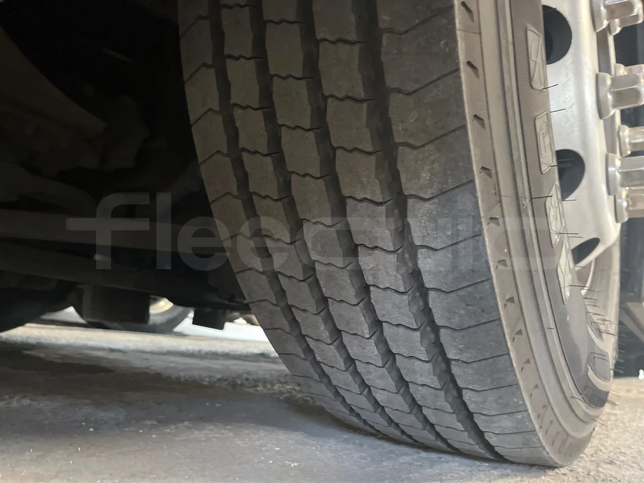 Man Stellae RR2 RR2 -EUR5-353kW -12.8m - rear left tire photo