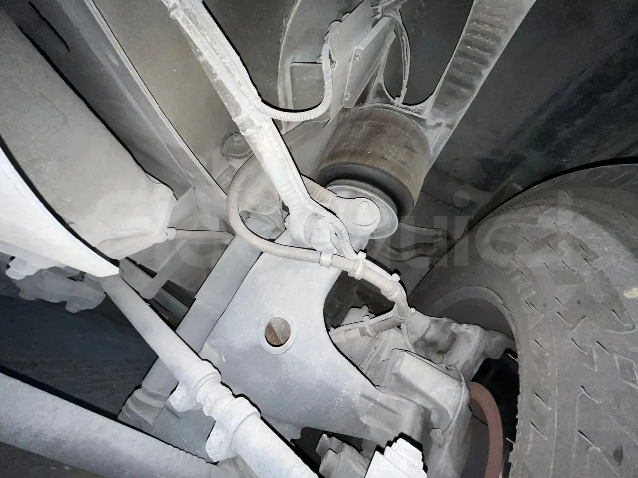 Man Stellae RR2 RR2 -EUR5-353kW -12.8m - central undercarriage photo