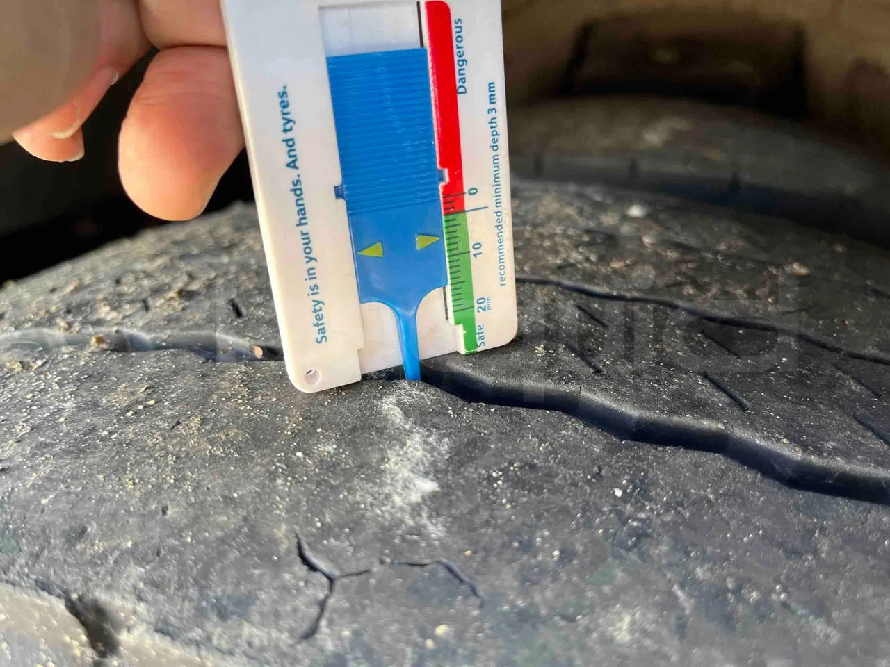 Mercedes-Benz Citaro - First Axle Left Side: Tyre Size