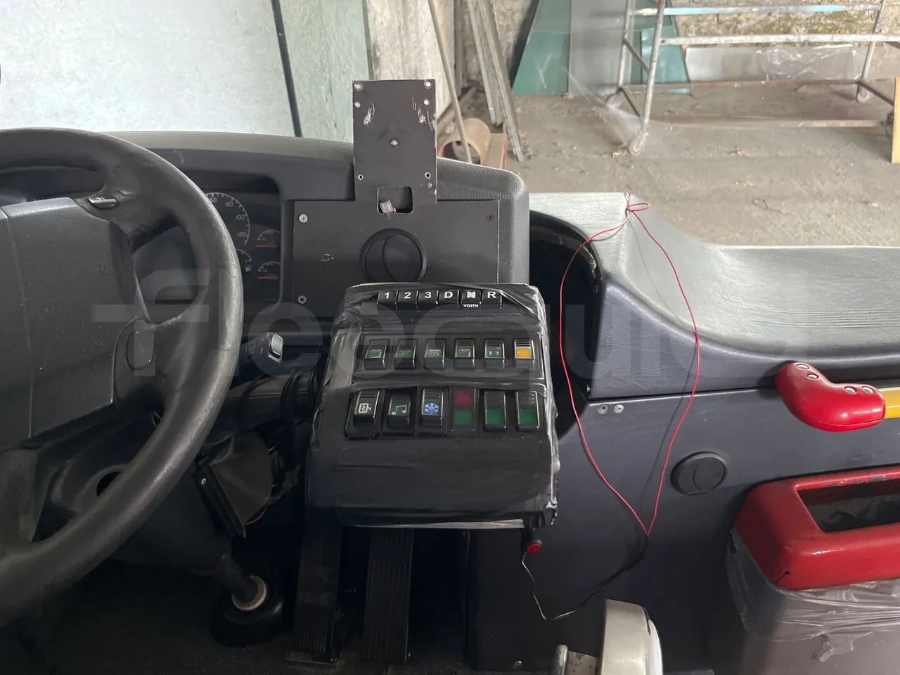 Volvo B9 Bravo I City-EUR5-193Kw-11,95m - radio accessories photo
