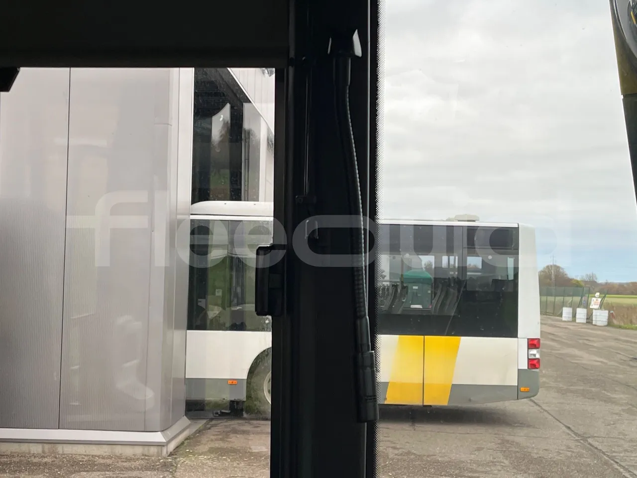 Van Hool A330 330 - EUR4 - 206kW - 12m - driver microphone accessories photo