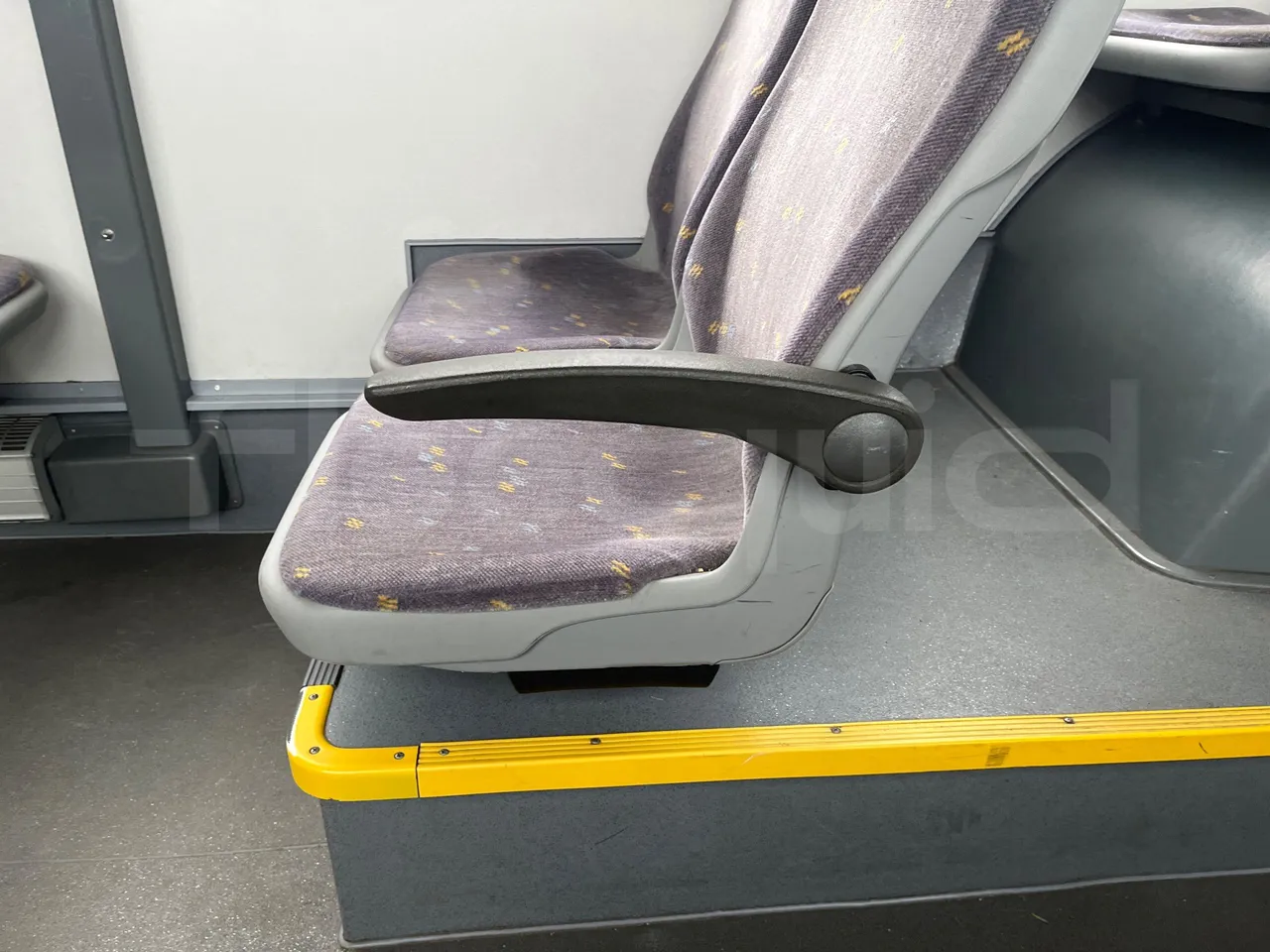 Van Hool A330 330 - EUR4 - 206kW - 12m - usb charging detail