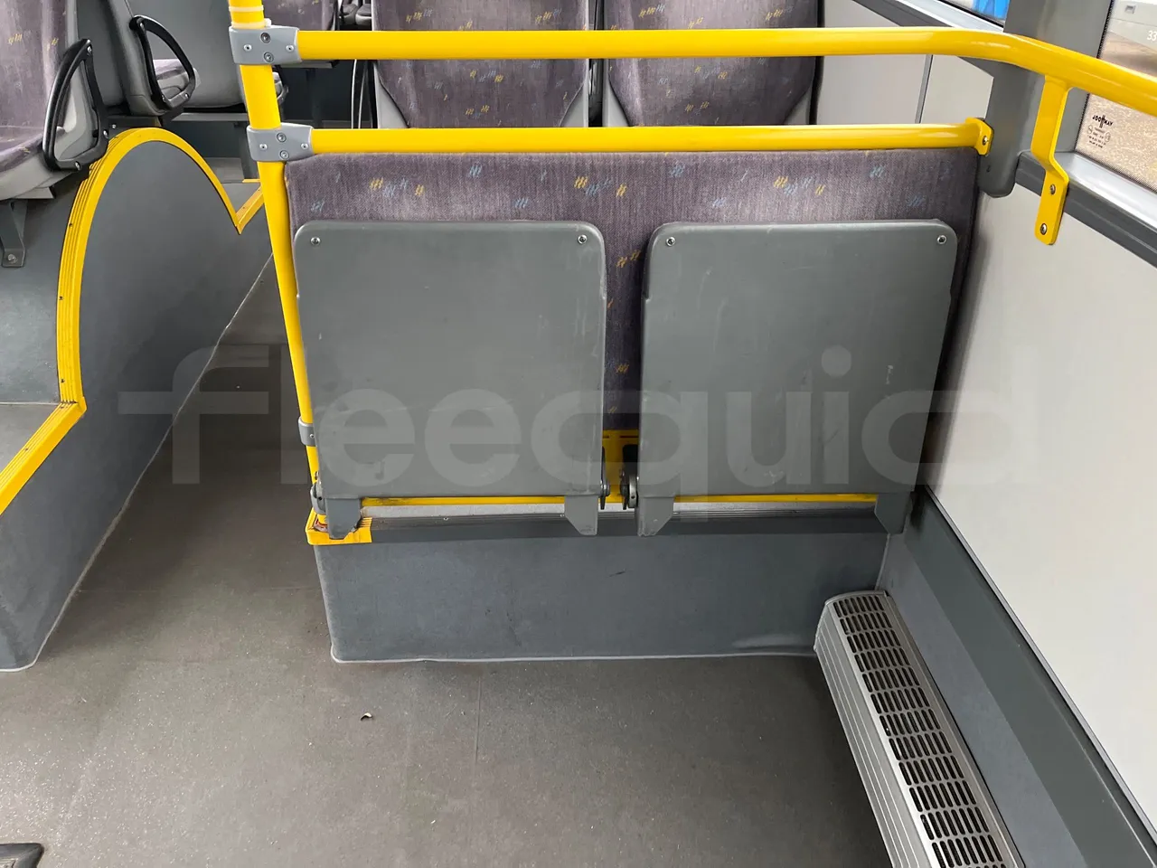 Van Hool A330 330 - EUR4 - 206kW - 12m - folding seat photo