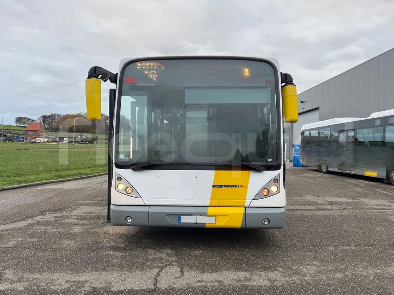Van Hool A330 330 - EUR4 - 206kW - 12m - front photo