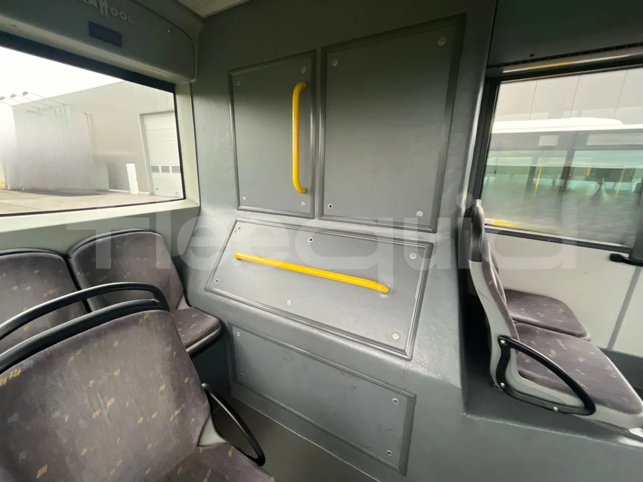 Van Hool A330 330 - EUR4 - 206kW - 12m - floor hatches photo