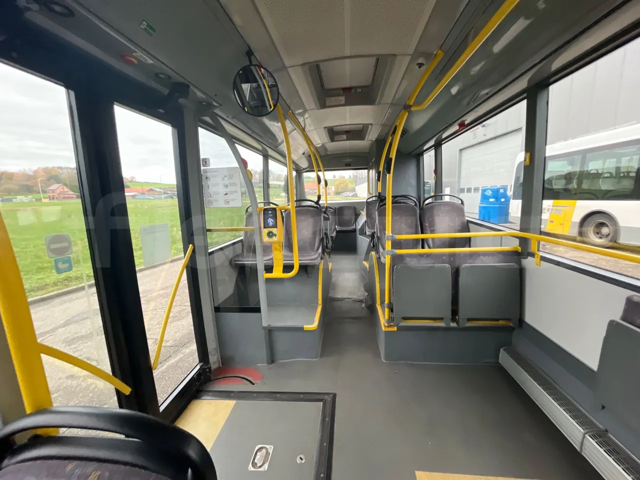 Van Hool A330 330 - EUR4 - 206kW - 12m - reverse view middle aisle