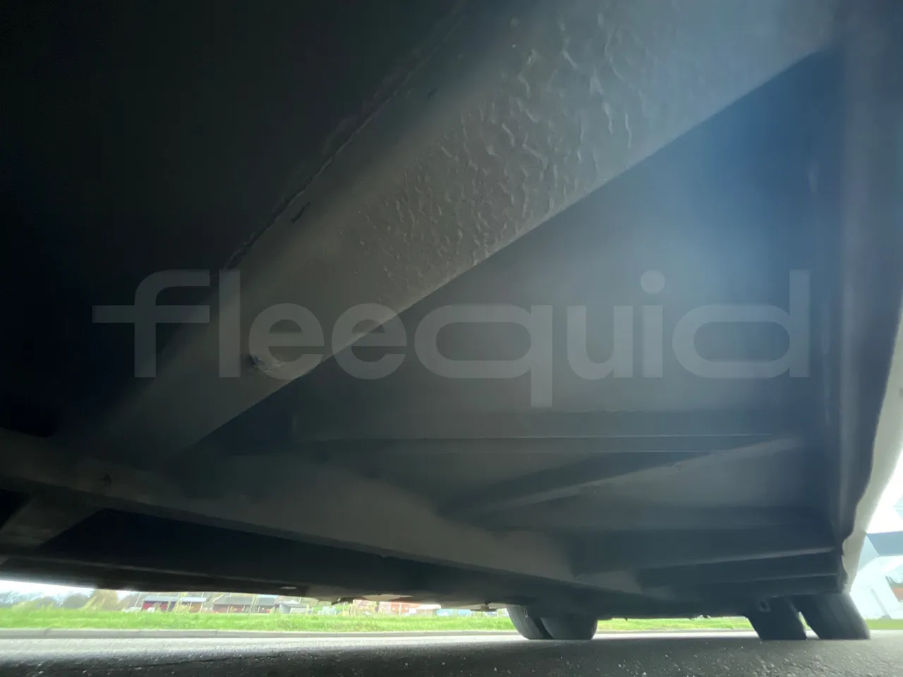 Van Hool A330 330 - EUR4 - 206kW - 12m - central undercarriage photo