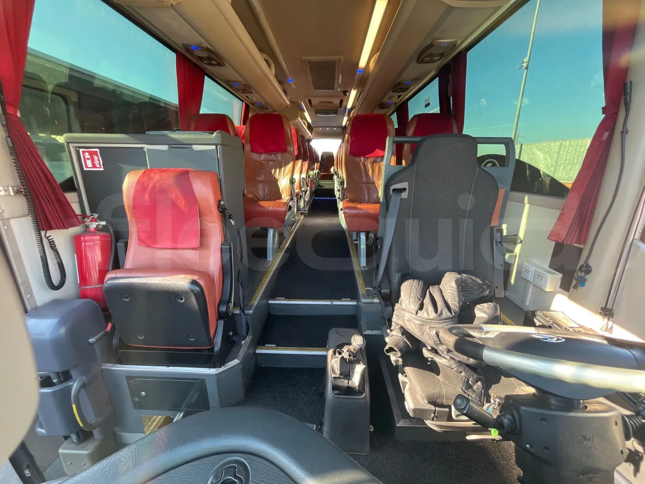 King Long XMQ6900 XMQ6900-3 - Euro5 - 178kW - 8.995mt - camera accessories photo