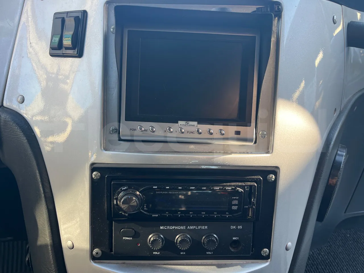 King Long XMQ6900 XMQ6900-3 - Euro5 - 178kW - 8.995mt - radio accessories photo