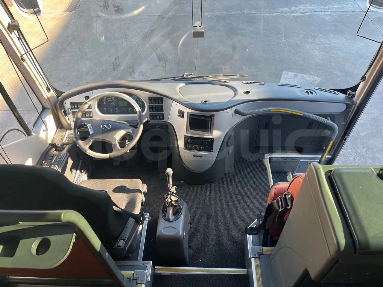 King Long XMQ6900 XMQ6900-3 - Euro5 - 178kW - 8.995mt - buttons panels on