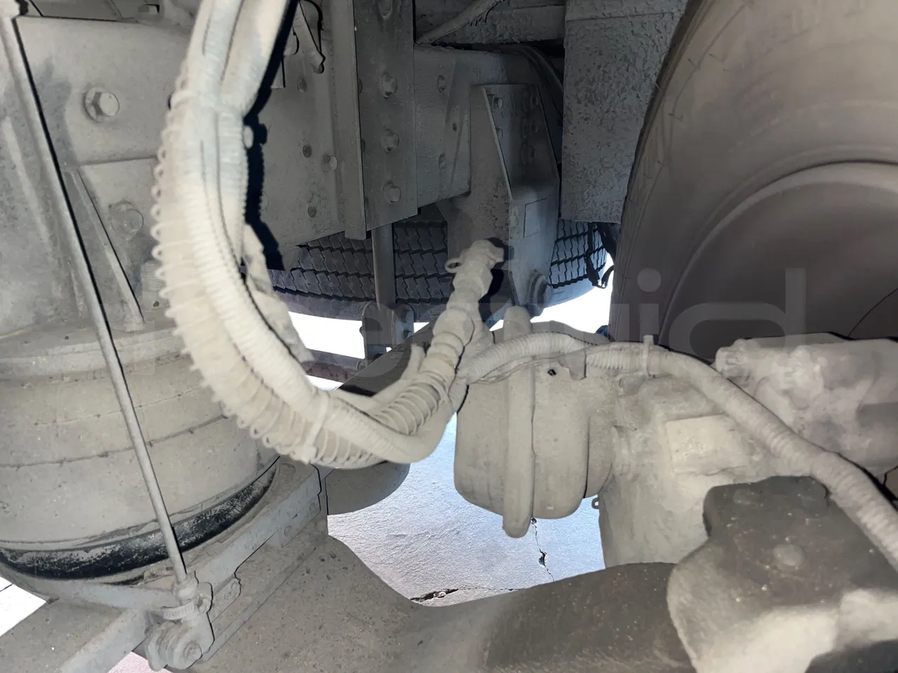 King Long XMQ6900 XMQ6900-3 - Euro5 - 178kW - 8.995mt - front brake calipers left