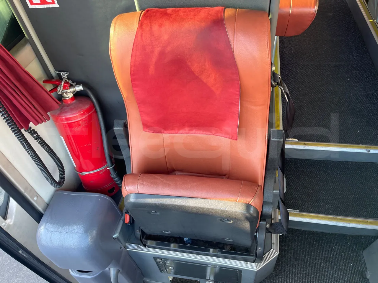 King Long XMQ6900 XMQ6900-3 - Euro5 - 178kW - 8.995mt - hostess seat photo