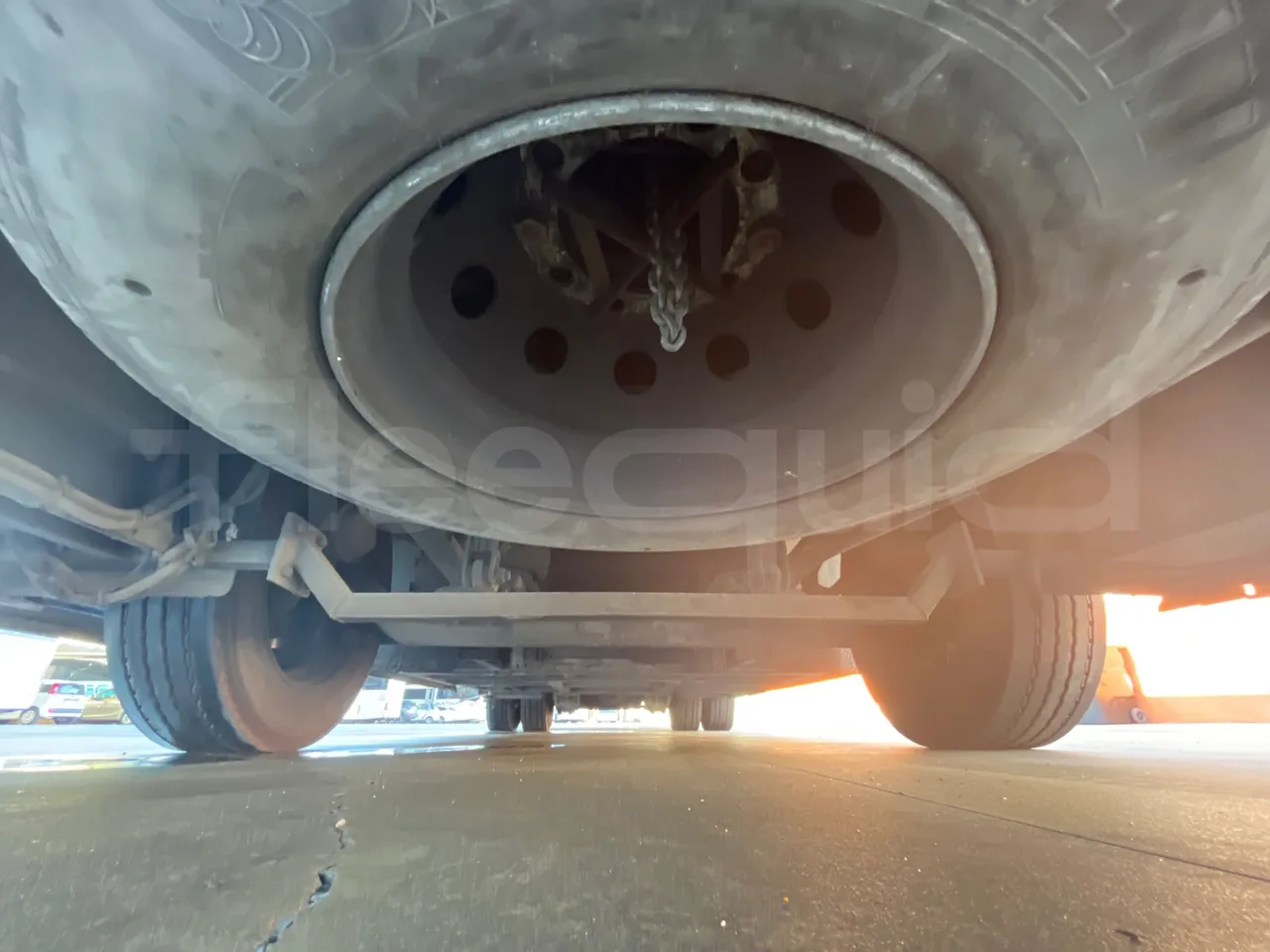 King Long XMQ6900 XMQ6900-3 - Euro5 - 178kW - 8.995mt - front undercarriage from front