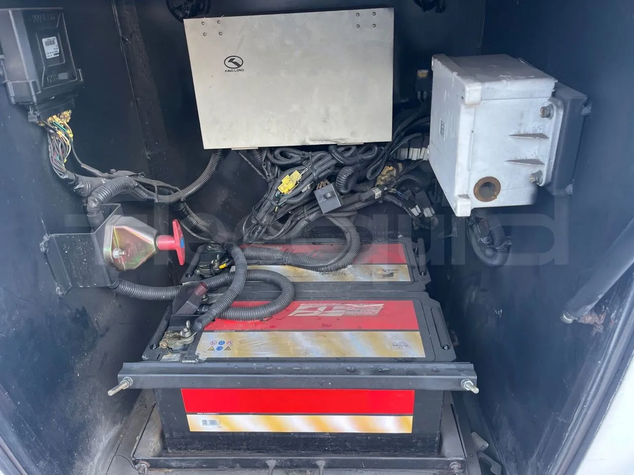 King Long XMQ6900 XMQ6900-3 - Euro5 - 178kW - 8.995mt - turntable external (18m)