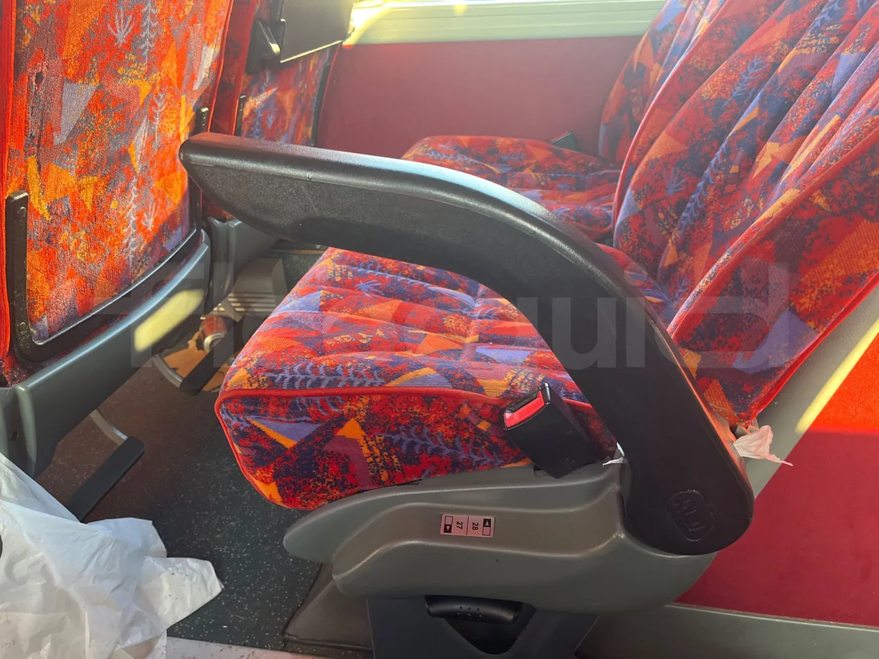 Temsa Safari HD 12 - EUR4 - 300kW - 12.200m - armrest detail photo