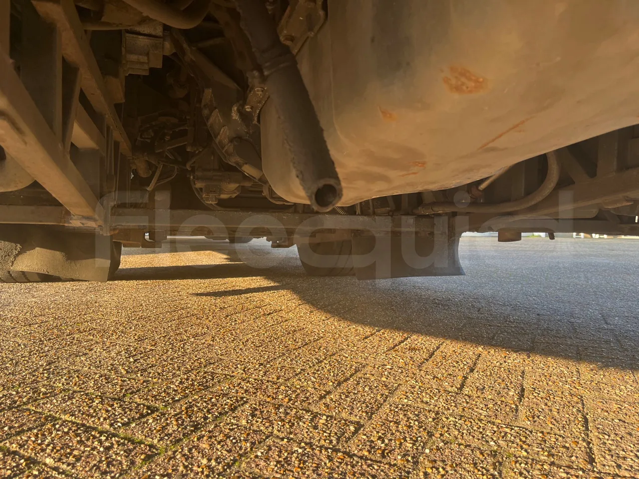 Temsa Safari HD 12 - EUR4 - 300kW - 12.200m - axle 2 caliper brakes left