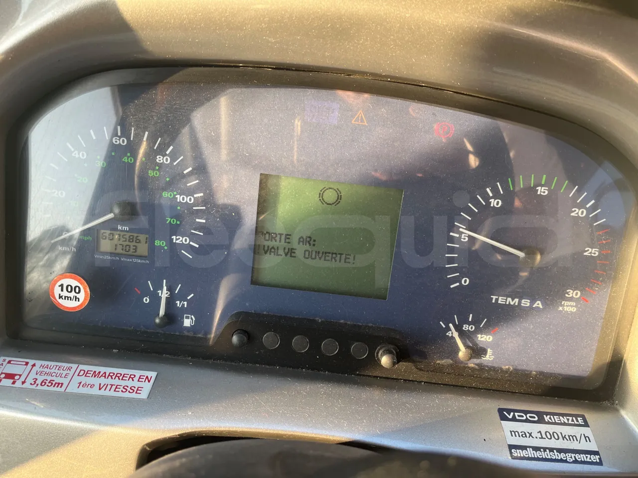 Temsa Safari HD 12 - EUR4 - 300kW - 12.200m - dashboard lights on