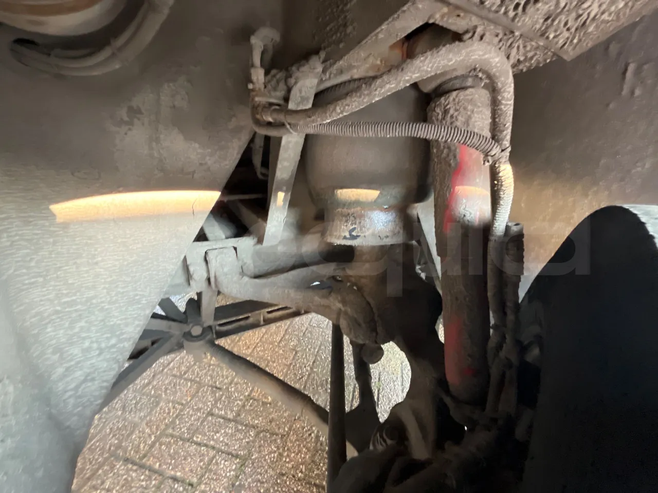 Temsa Safari HD 12 - EUR4 - 300kW - 12.200m - front brake calipers left