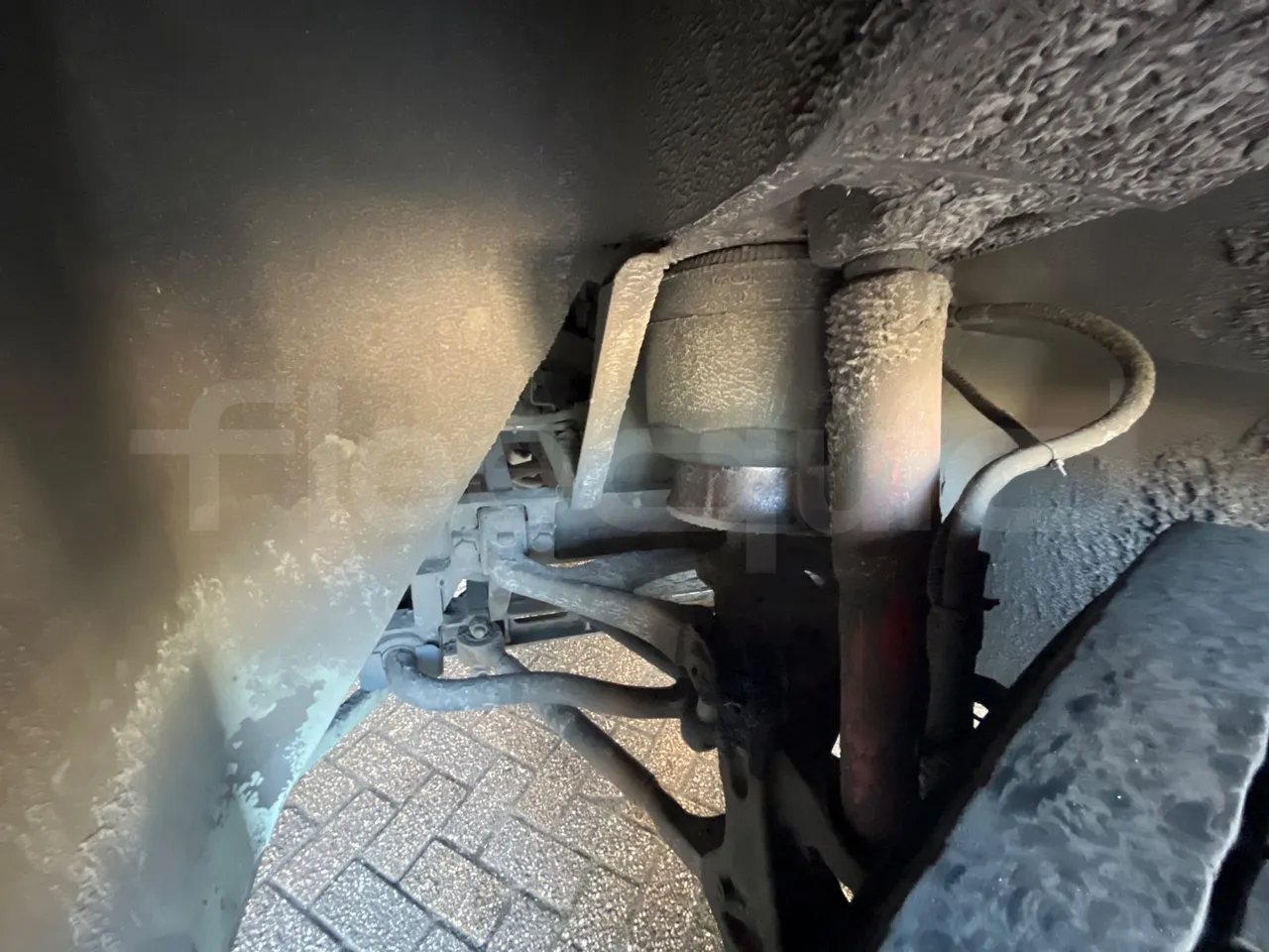 Temsa Safari HD 12 - EUR4 - 300kW - 12.200m - front brake calipers right